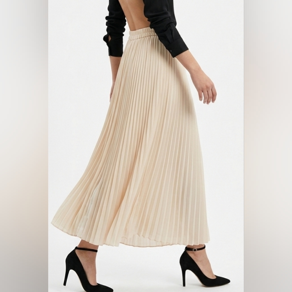 Miracle Cream Pleated Maxi Skirt - Size S/M - Elastic Waist Like New - Picture 2 of 15